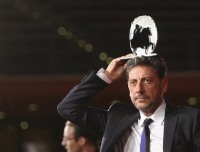 El premio de mejor actor fue para Sergio Castellito por "Alza la Testa" (Levanta la cabeza)